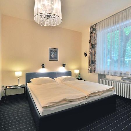 Hotel Am Ehrenhof Düsseldorf Quarto foto